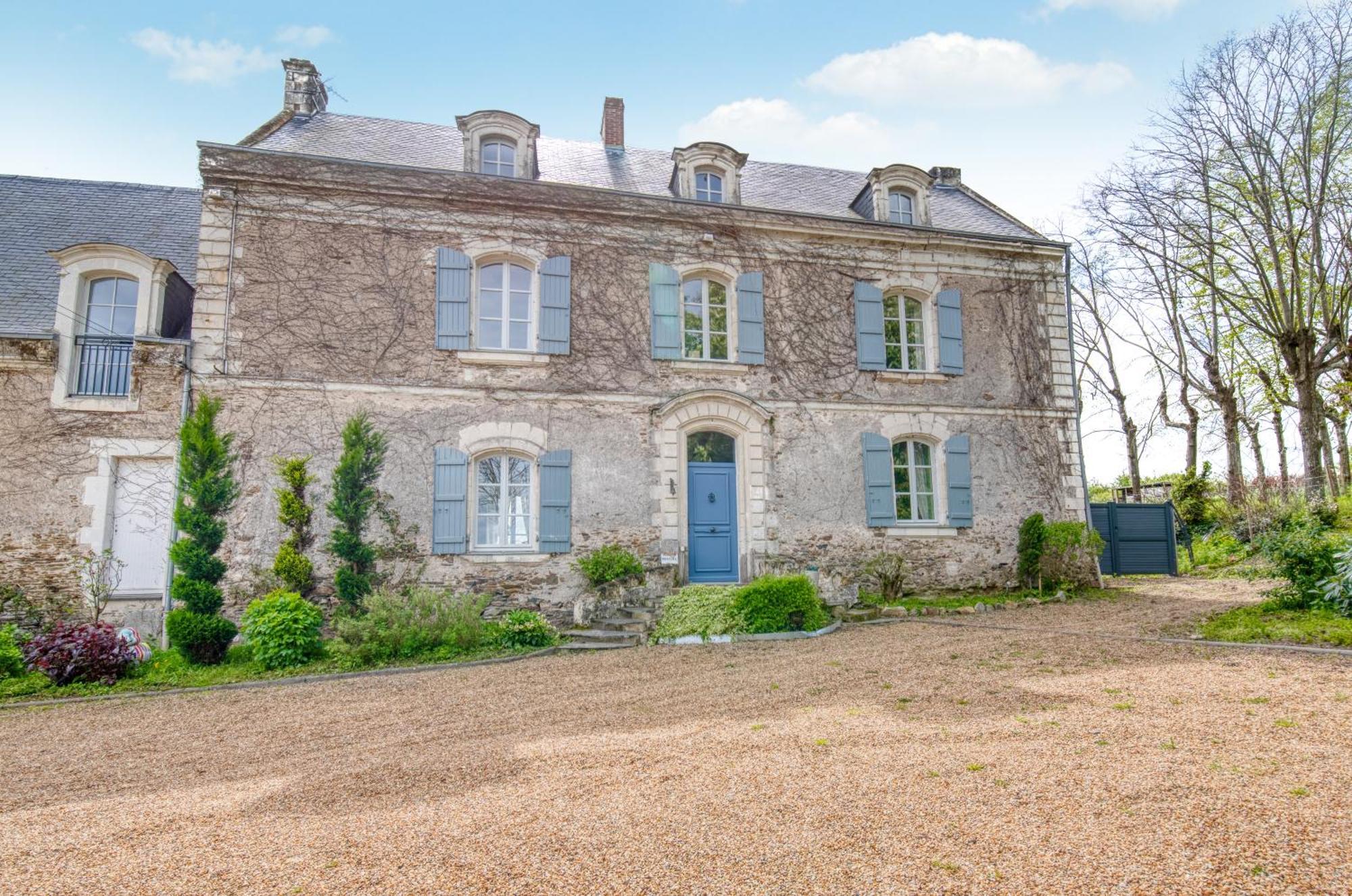 La Fontaine Du Mont Hotel Mûrs-Erigné Kültér fotó